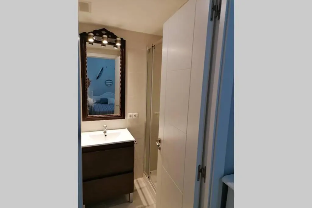 Apartamento 42 Eurosol, A 5 Min Carihuela トレモリノス 0*,  スペイン