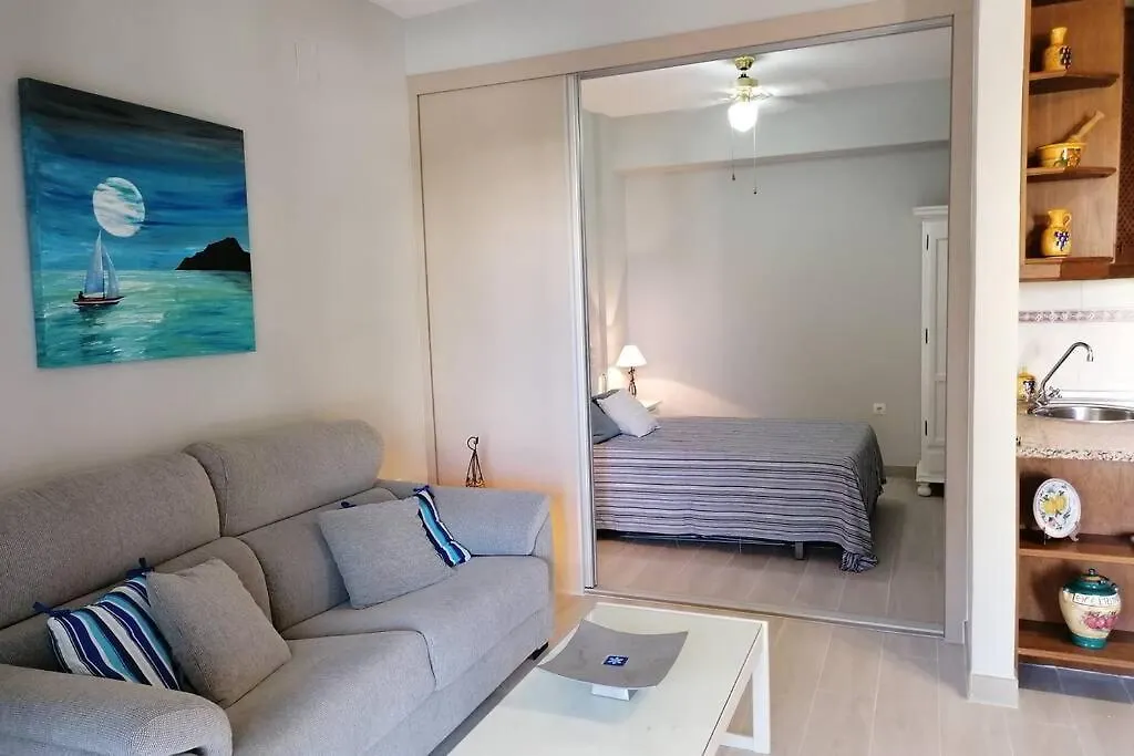 Apartamento 42 Eurosol, A 5 Min Carihuela トレモリノス