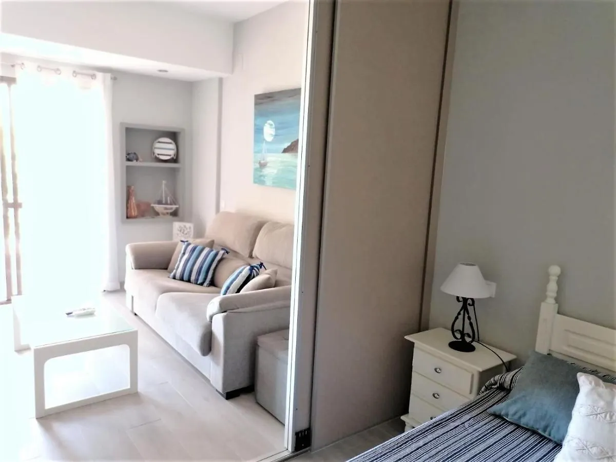 דירה טורמולינוס Apartamento 42 Eurosol, A 5 Min Carihuela ספרד